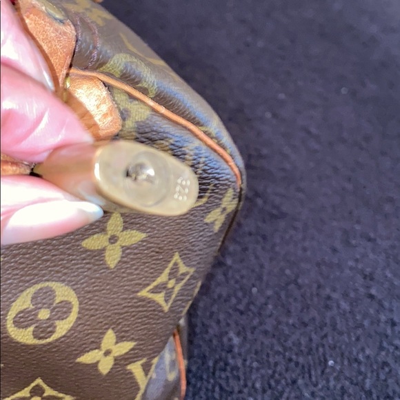 Louis Vuitton Speedy Travel Bag 30 - Picture 6 of 16